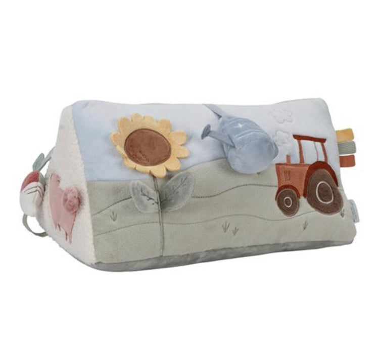 Triángulo de actividades Pequeña Granja