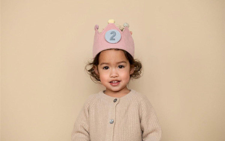 Corona Cumplaños con Números Rosa
Little Dutch