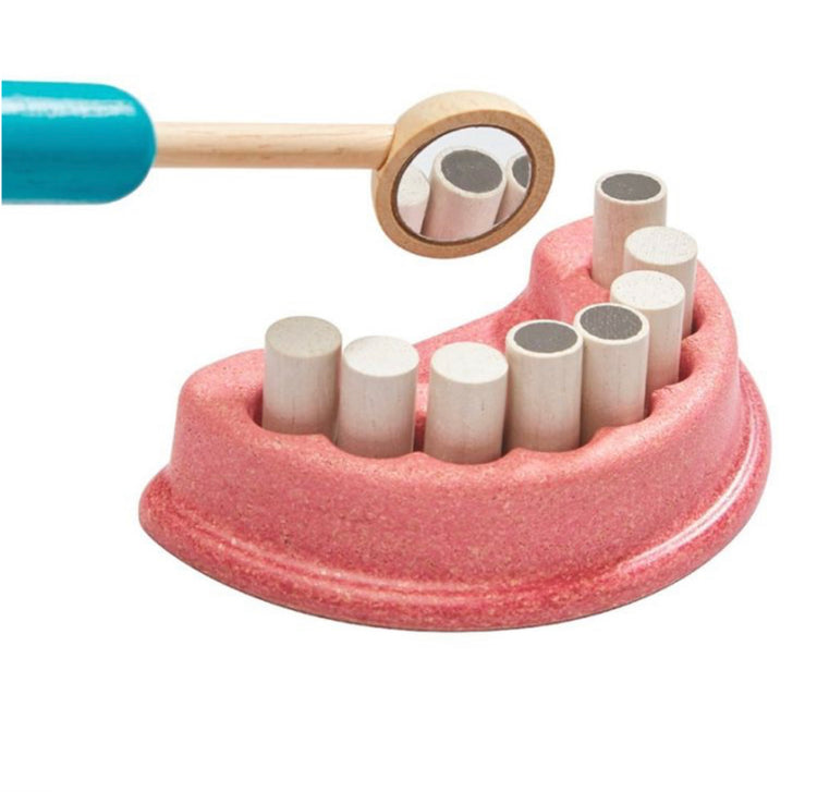 SET DE DENTISTA CON ACCESORIOS DE MADERA - PLANTOYS