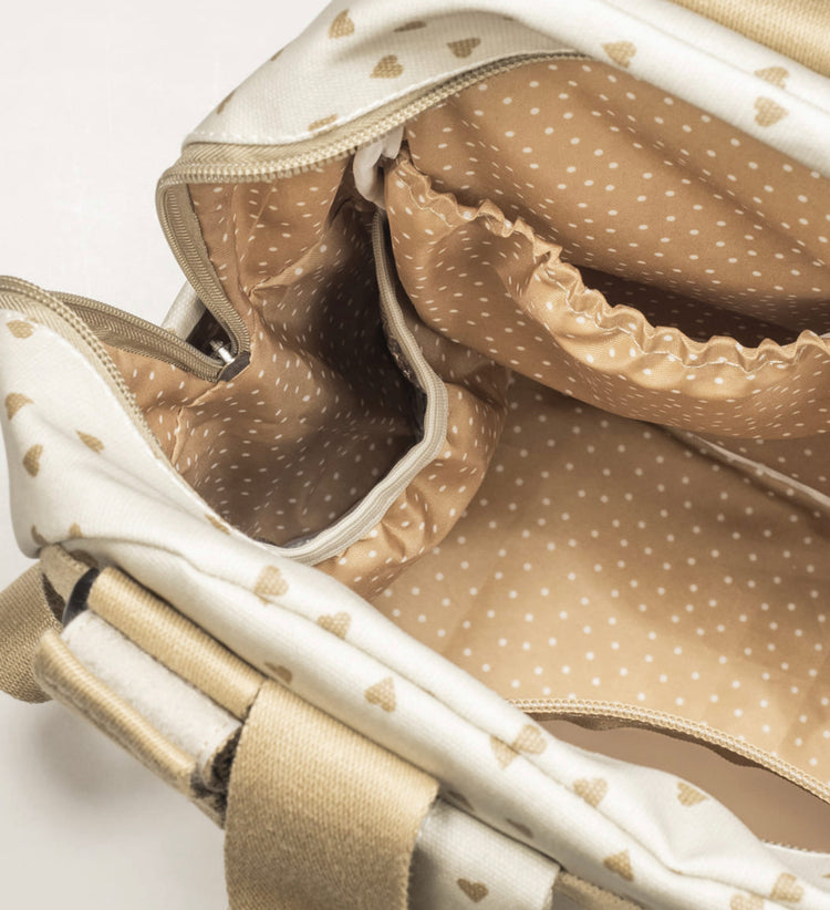 MOCHILA CORAZONES POPPY CANELA