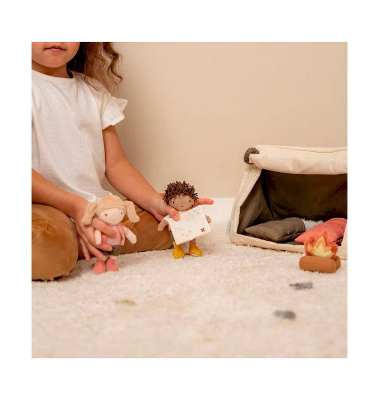 Muñecos Blanditos Jake y Anna de Acampada
Little Dutch