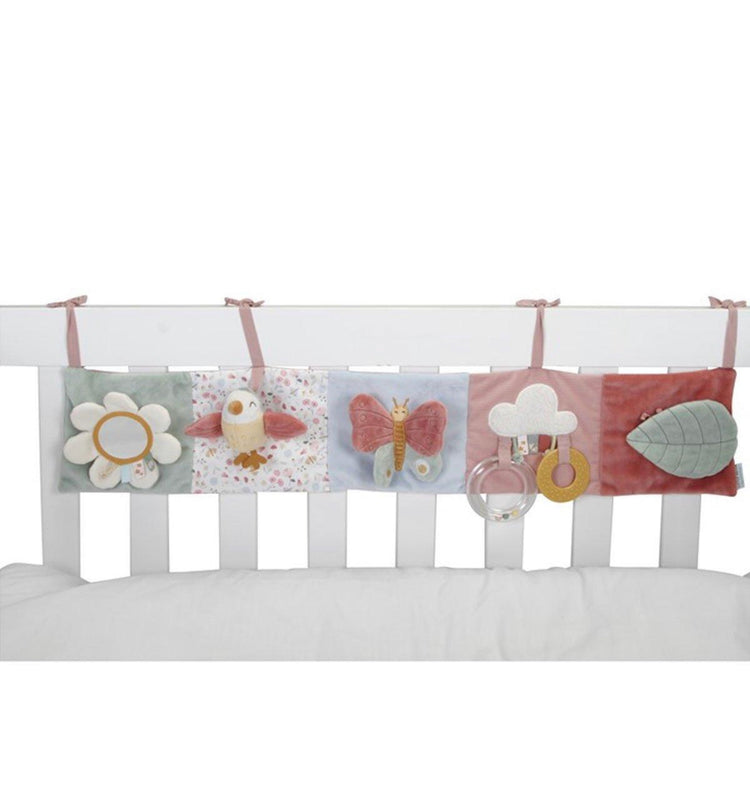 Panel de Actividades Flores y Mariposas
Little Dutch