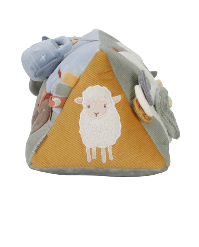 Triángulo de actividades Pequeña Granja