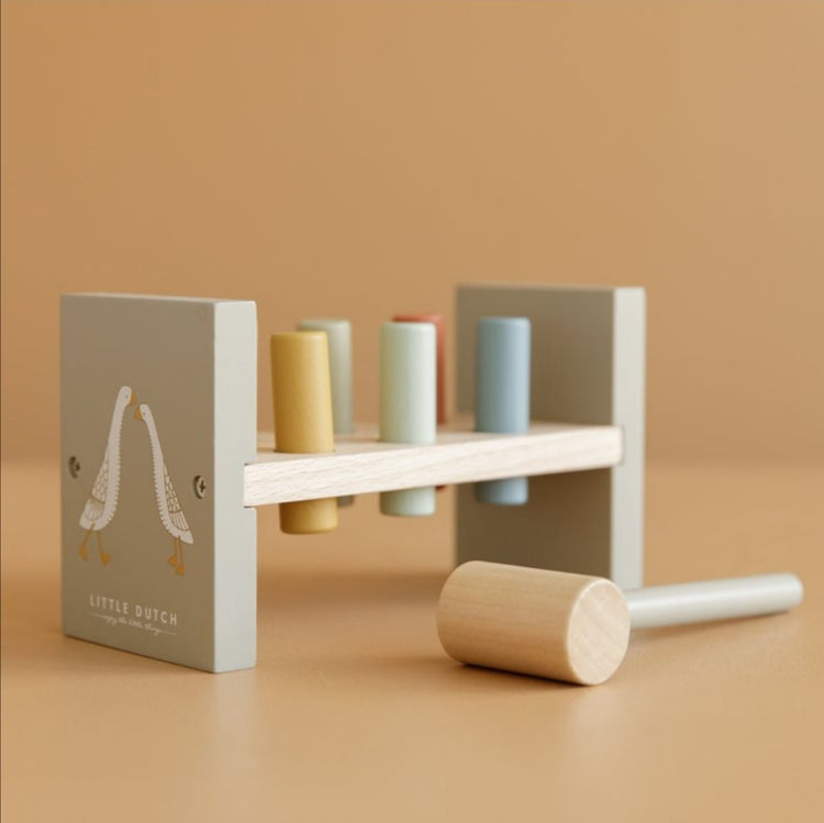 BANCO DE GOLPEO LITTLE GOOSE OLIVA LITTLE DUTCH