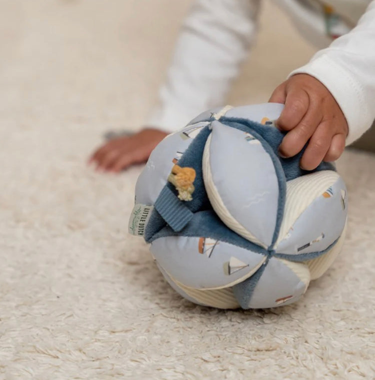 PELOTA MONTESSORI SAILORS BAY LITTLE DUT